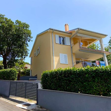 Villa Rudy Holiday Home Njivice Exteriör bild