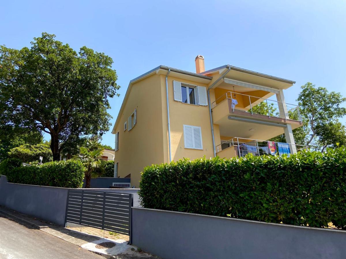 Villa Rudy Holiday Home Njivice Exteriör bild